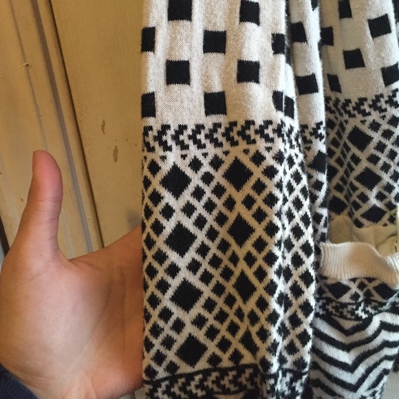 Long Aztec cardigan ! - Picture 3 of 4