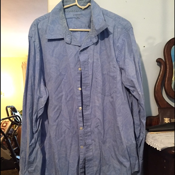 Men's button up long sleeve shirt