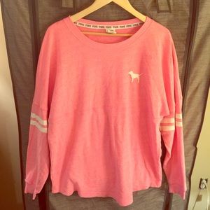 VS Pink Sweater! 🎀