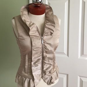 White House Black Market Ruffle Vest w/Pockets XXS