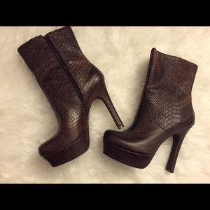 Jessica Simpson brown snakeskin boots