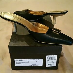 Gucci Mules/Heels, 9B. Black Suede/Smooth Leather