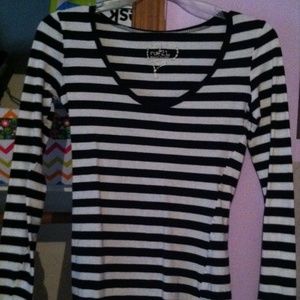Black and White striped long sleeve tee