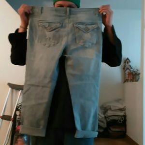 Boyfriend jeans...boyfriend not included😝 nwot