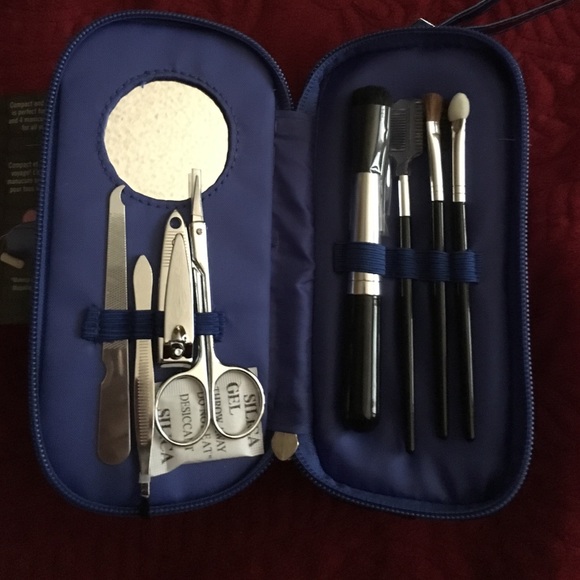 Makeup/ nails - Picture 3 of 4