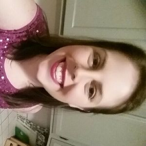 Meet your Posher, Carolyn