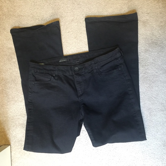 Kut from Kloth - Karen Baby Bootcut Black Jeans