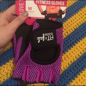 Purple weight lifting gloves