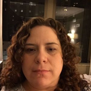 Meet your Posher, Stephanie