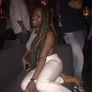 Meet your Posher, Victoria