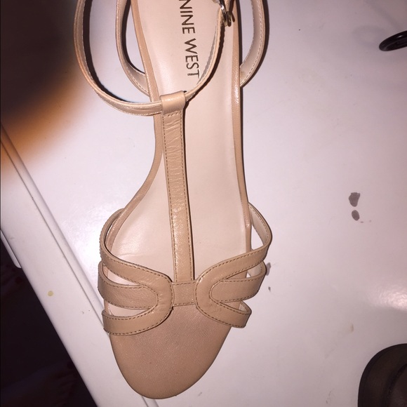 Nine West nude sandal heel