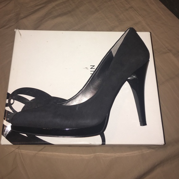 Nine West Black Heels - Picture 1 of 3