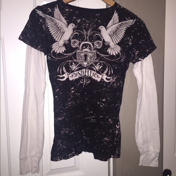 SOLD Sinful shirt with attached thermal - Picture 2 of 4