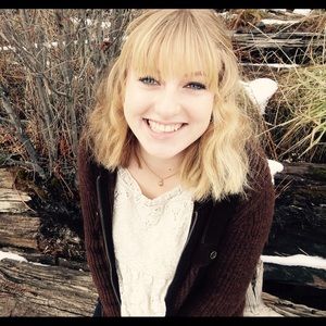 Meet your Posher, Anna