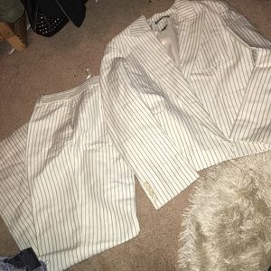 Laurne by Ralph Laurne pant suit