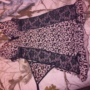 Lingerie w/ matching g-string
