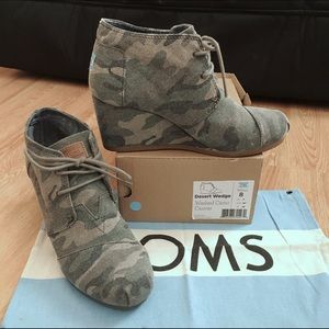 TOMS Desert Wedge Camo Bootie