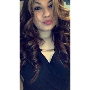 Meet your Posher, Veronica