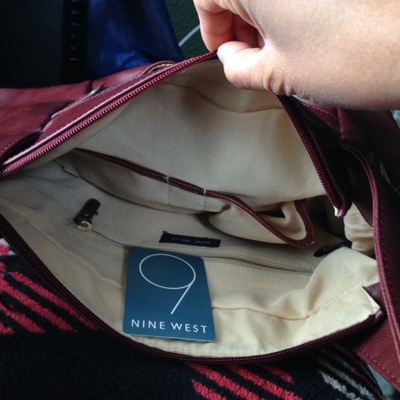 Host Pick! NWT Nine West purse in Merlot. - Picture 4 of 4