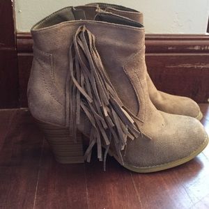 Ankle boots