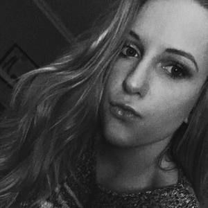 Meet your Posher, Simona