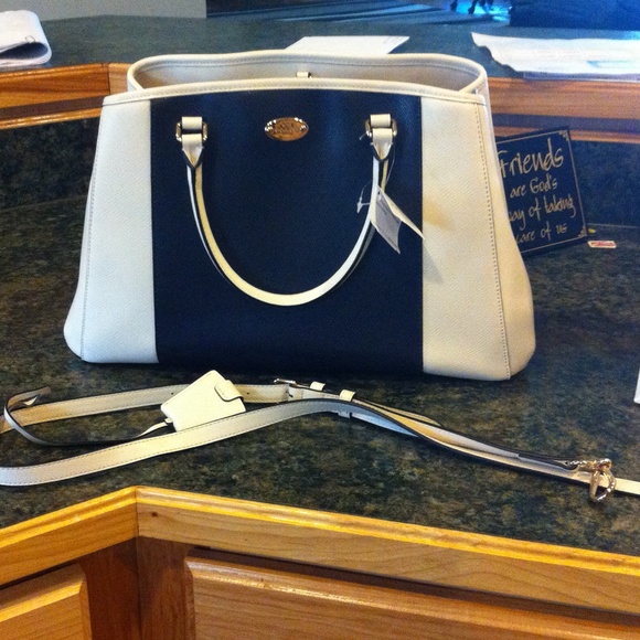 Coach Purse - Picture 2 of 4