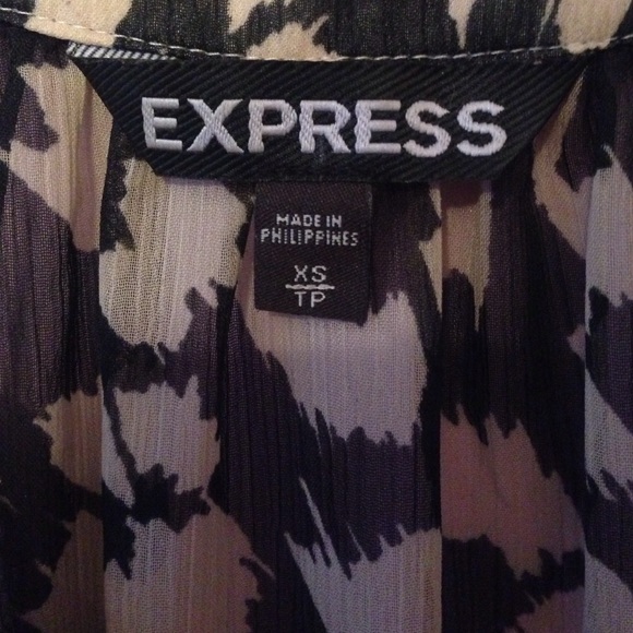 Express Shift Dress - Picture 2 of 4
