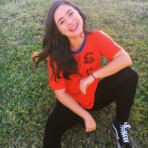 Meet your Posher, Abby