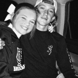 Meet your Posher, Belle