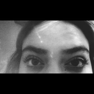 Meet your Posher, Evelin