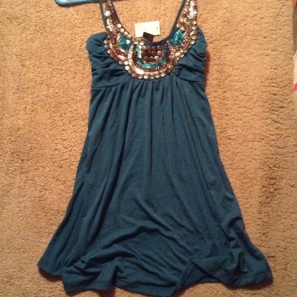 Wet seal tank top