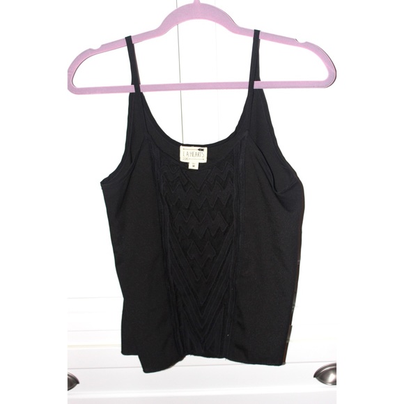 NWOT Black ZigZag Pacsun Tank