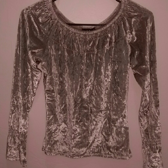 *Price Dropped* Women's Blouse