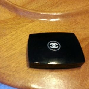 Channel Ombre Essentielle