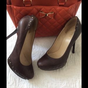 GUESS Dark Brown heels