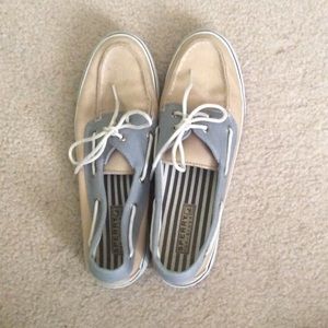 Size 10 Sperrys