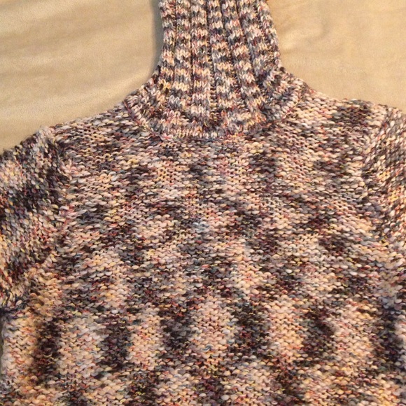 Sweater - Picture 3 of 4