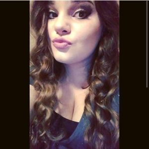 Meet your Posher, Kelsi