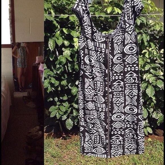 Forever 21 body con dress