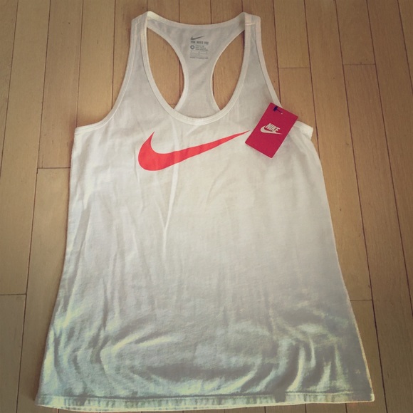 Nike Tops - NWT NIKE Racerback Tank