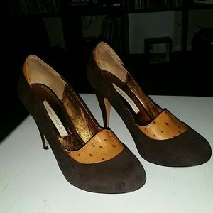 Cynthia vincent ostrich heels "Sierra" pump