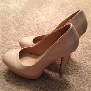 LC Lauren Conrad Platform High Heels