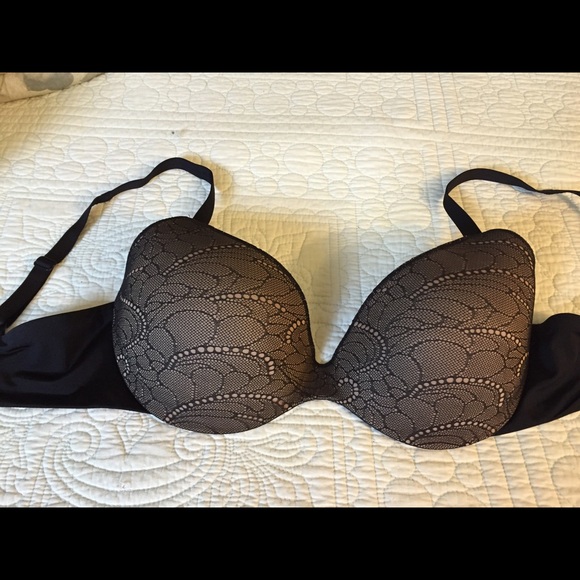 Warmers NEW without tags black bra 36C