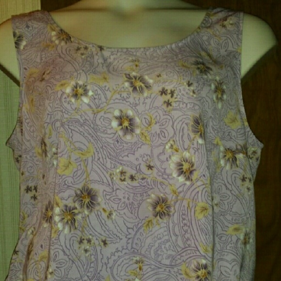 Lovely lavender tank top, so versatile - Picture 2 of 6