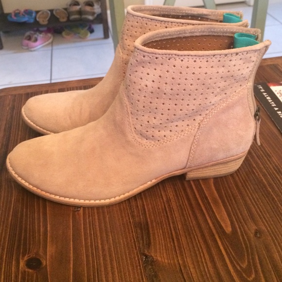 Dolce vita booties
