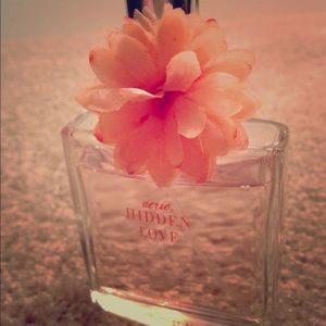 aerie Hidden Love Perfume