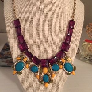Statement necklace