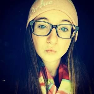 Meet your Posher, Kaylie