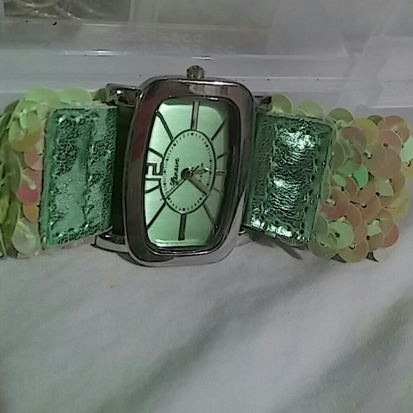 Sequin stretch band watch - Picture 1 of 3