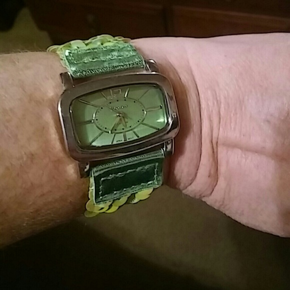 Sequin stretch band watch - Picture 2 of 3